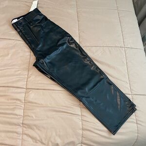 NEW WITH TAGS- vegan leather Abercrombie curve love pants. Size 28 extra short
